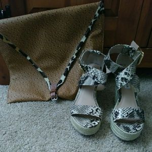 Steve Madden python textured wedged platform sand